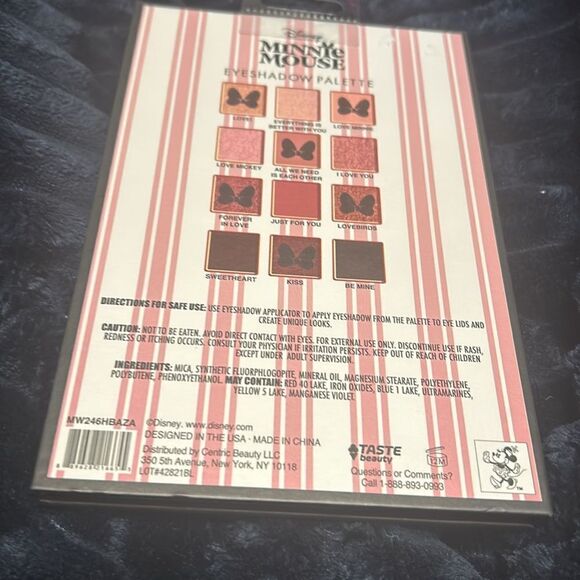 NWT/NIB
Disney Minnie Mouse Eyeshadow palette - Picture 6 of 8